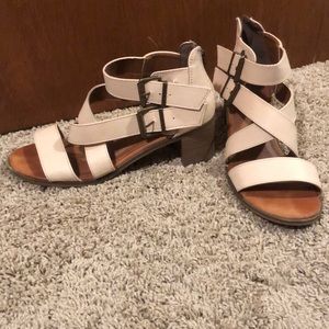 Pink straps sandals